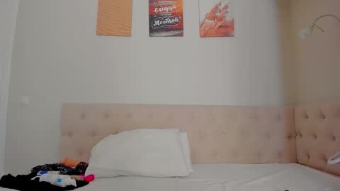 Vika online show from 10.20.25