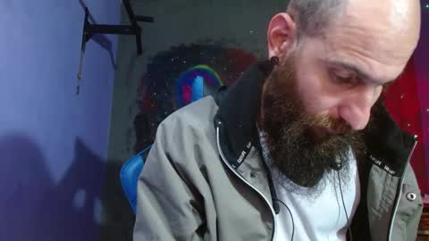 Snapshot of jammes_owen chatting on 01.17.25 Jammes. online show from 01.17.25