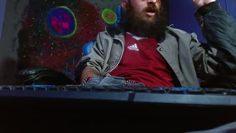 Snapshot of jammes_owen chatting on 01.19.25 Jammes. online show from 01.19.25