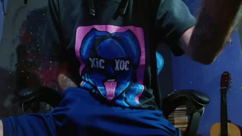 Snapshot of jammes_owen chatting on 01.25.25 Jammes. online show from 01.25.25