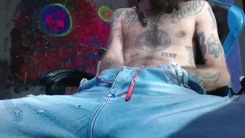 Snapshot of jammes_owen chatting on 01.28.25 Jammes. online show from 01.28.25