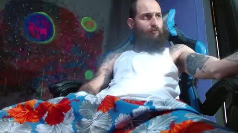 Snapshot of jammes_owen chatting on 02.01.25 Jammes. online show from 02.01.25