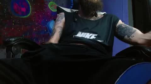 Snapshot of jammes_owen chatting on 02.08.25 Jammes. online show from 02.08.25