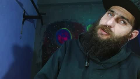 Snapshot of jammes_owen chatting on 02.11.25 Jammes. online show from 02.11.25