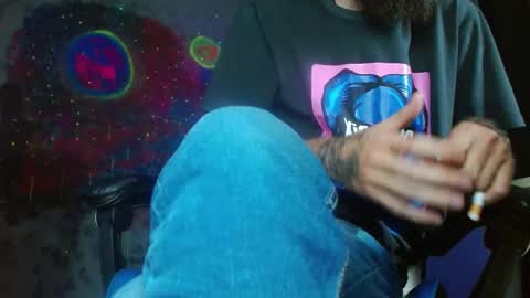 Snapshot of jammes_owen chatting on 02.19.25 Jammes. online show from 02.19.25