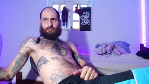 Snapshot of jammes_owen chatting on 10.18.25 Jammes. online show from 10.18.25