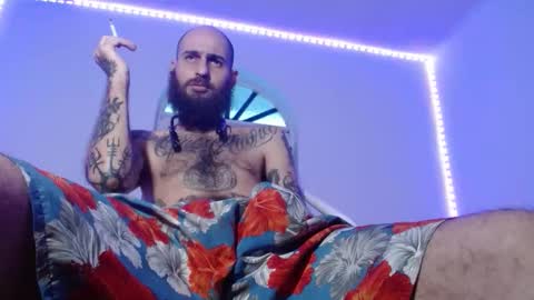 Snapshot of jammes_owen chatting on 11.25.25 Jammes. online show from 11.25.25