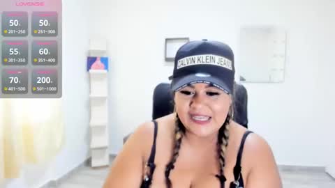 Snapshot of jan_milkhot chatting on 02.20.25 jan_milkhot online show from 02.20.25