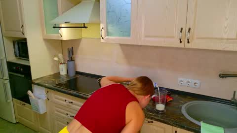 Snapshot of jane2sweet chatting on 10.04.25 jane2sweet online show from 10.04.25