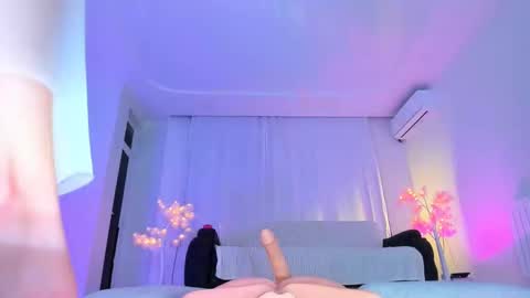 Jenia online show from 12.19.24