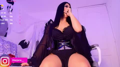 Jennifer online show from 10.31.25