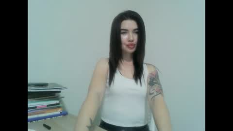 janeessa online show from 04.17.26