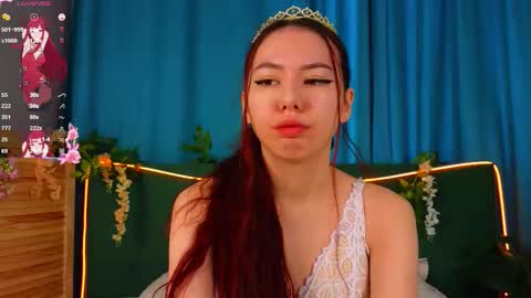 Jenifer online show from 11.18.25