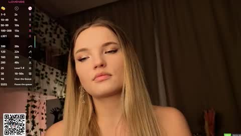 Snapshot of janewirtz chatting on 02.12.26 Hi Im Alice and here youll find something online show from 02.12.26