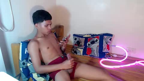 janlloyd04 online show from 09.12.25