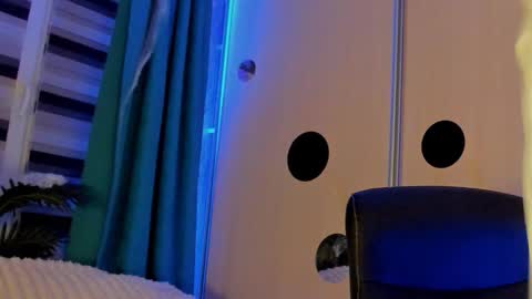 Snapshot of jansylines chatting on 11.08.25 JansyLines online show from 11.08.25