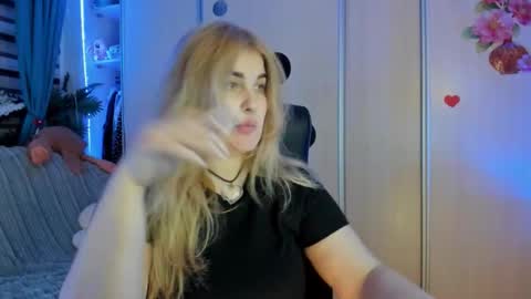 Snapshot of jansylines chatting on 02.12.26 JansyLines online show from 02.12.26