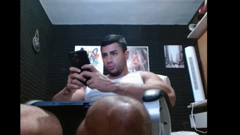 Snapshot of jarod131675 chatting on 12.17.25 jarod online show from 12.17.25