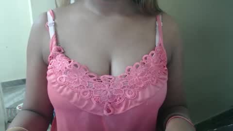 Snapshot of jasmeen_love143 chatting on 02.21.26 jasmeen online show from 02.21.26