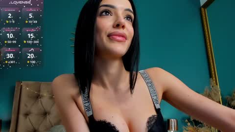 Snapshot of jasmilynn chatting on 02.06.25 Jasmi online show from 02.06.25