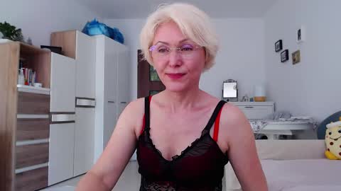 Jasmin room for people 40 online show from 04.18.26