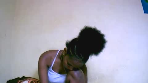 Snapshot of jasminah176750 chatting on 10.10.25 jasminah176750 online show from 10.10.25