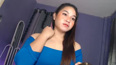 Snapshot of jasmine_arousal chatting on 12.23.24 JASMINE online show from 12.23.24