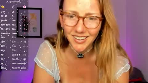 Jasmine Daze online show from 03.25.26