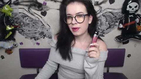 JasmineKouch online show from 10.25.25