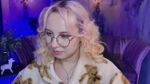 Snapshot of jasminemilko chatting on 02.18.25 Jasmine online show from 02.18.25