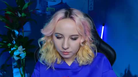 Snapshot of jasminemilko chatting on 02.25.25 Jasmine online show from 02.25.25