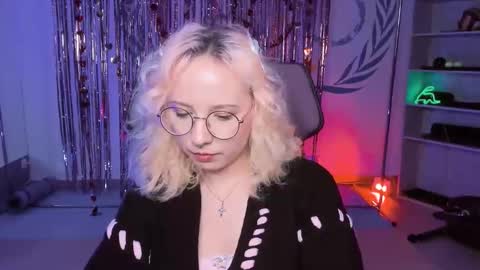 Snapshot of jasminemilko chatting on 03.12.25 Jasmine online show from 03.12.25