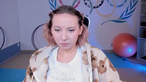 Snapshot of jasminemilko chatting on 09.22.25 Jasmine online show from 09.22.25