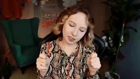 Snapshot of jasminemilko chatting on 09.30.25 Jasmine online show from 09.30.25