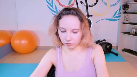 Snapshot of jasminemilko chatting on 10.13.25 Jasmine online show from 10.13.25