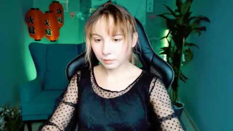 Snapshot of jasminemilko chatting on 10.14.25 Jasmine online show from 10.14.25