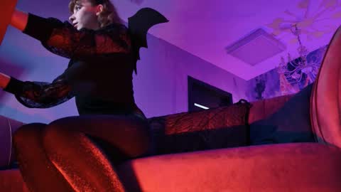 Snapshot of jasminemilko chatting on 10.31.25 Jasmine online show from 10.31.25