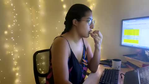 Jasmine online show from 03.12.26