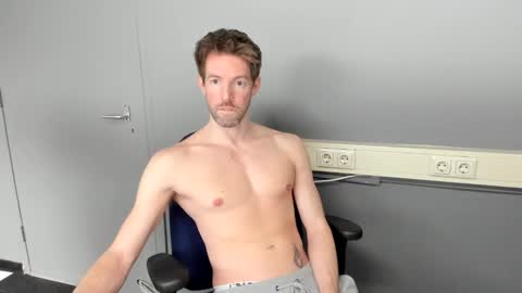 Snapshot of jasonberg29 chatting on 02.07.25 Jason online show from 02.07.25