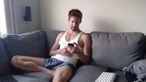 Snapshot of jasonberg29 chatting on 10.19.25 Jason online show from 10.19.25