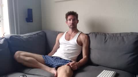 Snapshot of jasonberg29 chatting on 10.30.25 Jason online show from 10.30.25