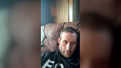 Snapshot of jasonlampl40 chatting on 05.21.26 jasonlampl40 online show from 05.21.26