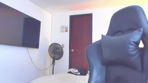 JBrooksXx online show from 09.20.25