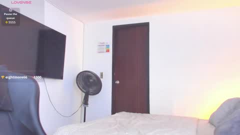 JBrooksXx online show from 10.04.25