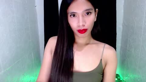 Snapshot of jassiemiles chatting on 03.12.25 Jassie online show from 03.12.25