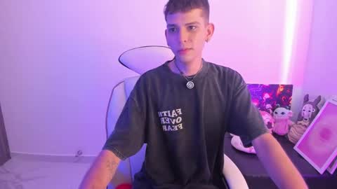 Snapshot of jasson___ chatting on 12.15.25 jasson___ online show from 12.15.25