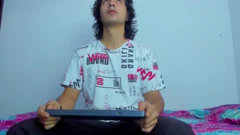 Snapshot of jave_rave chatting on 11.18.25 jave_rave online show from 11.18.25