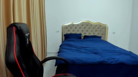 Snapshot of javicute4u chatting on 09.13.25 Javi online show from 09.13.25