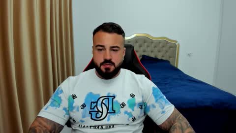 Snapshot of javicute4u chatting on 10.07.25 Javi online show from 10.07.25