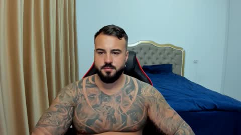 Snapshot of javicute4u chatting on 10.13.25 Javi online show from 10.13.25